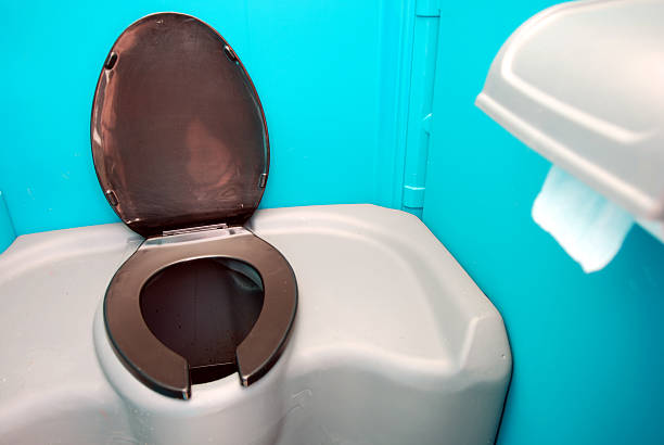 Best Porta potty delivery and setup  in Geneva, OH