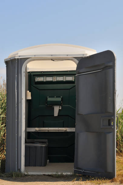 Best Emergency porta potty rental  in Geneva, OH